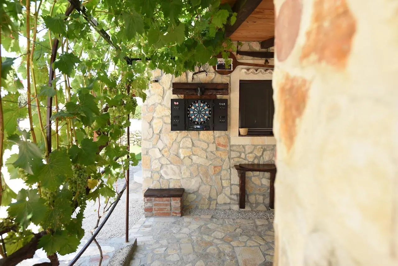 House & Apartment Palaca Donji Zemunik 0*,  Croacia