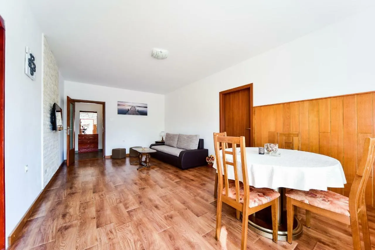 Сasa de vacaciones House & Apartment Palaca Donji Zemunik